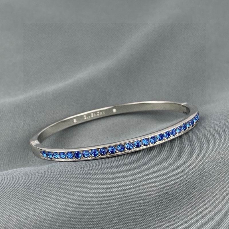 Givenchy bracelet 09yxq02